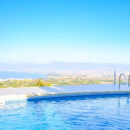 Prengos Sea View Villa Neo Chorio